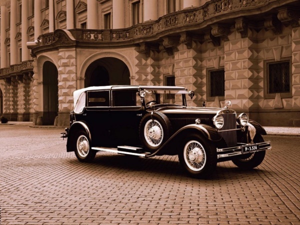 80 lat od premiery Skody Superb
